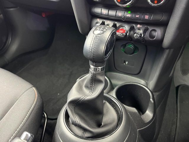 BMW MINI COOPER D 2019