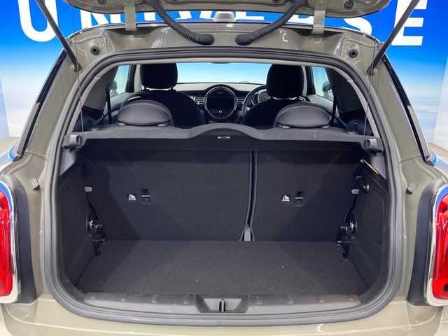 BMW MINI COOPER D 2019