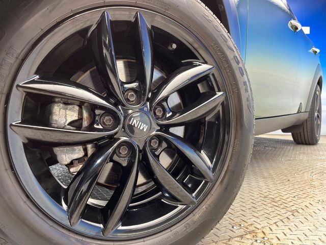 BMW BMW MINI COOPER SD CROSSOVER 2016