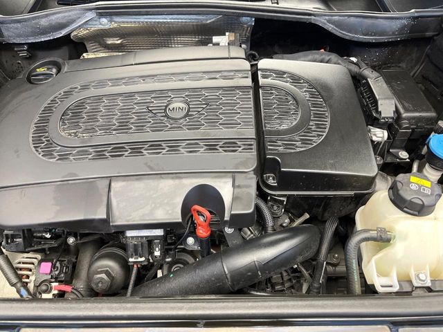 BMW BMW MINI COOPER SD CROSSOVER 2016