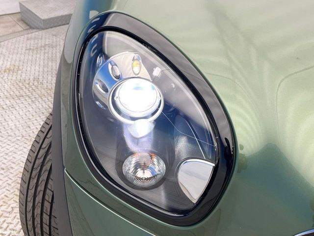 BMW BMW MINI COOPER SD CROSSOVER 2016