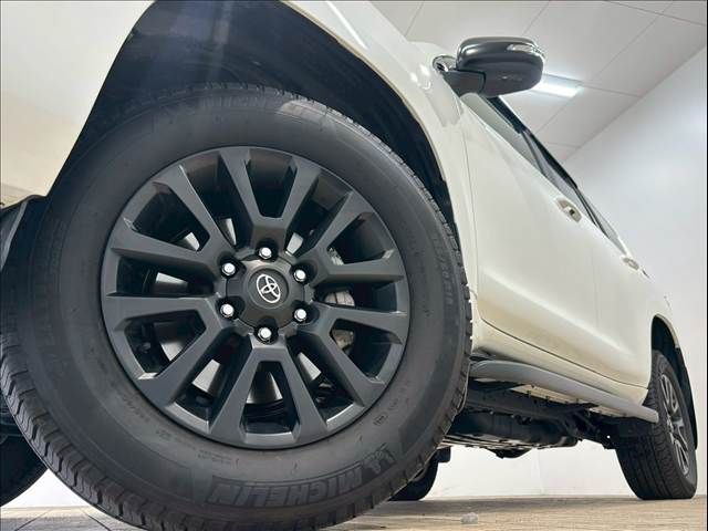 TOYOTA LANDCRUISER PRADO 2023