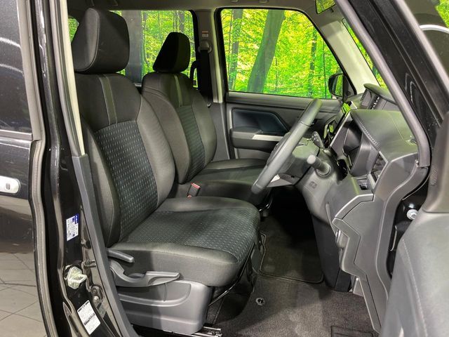 TOYOTA ROOMY 4WD 2024