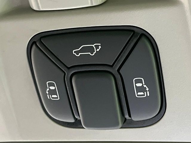 TOYOTA ALPHARD hybrid 4WD 2013