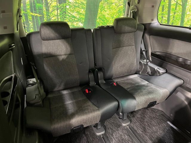 TOYOTA ALPHARD hybrid 4WD 2013