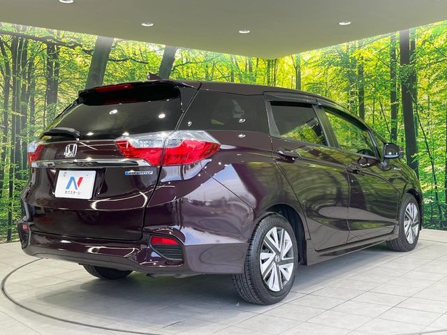HONDA SHUTTLE HYBRID 2016
