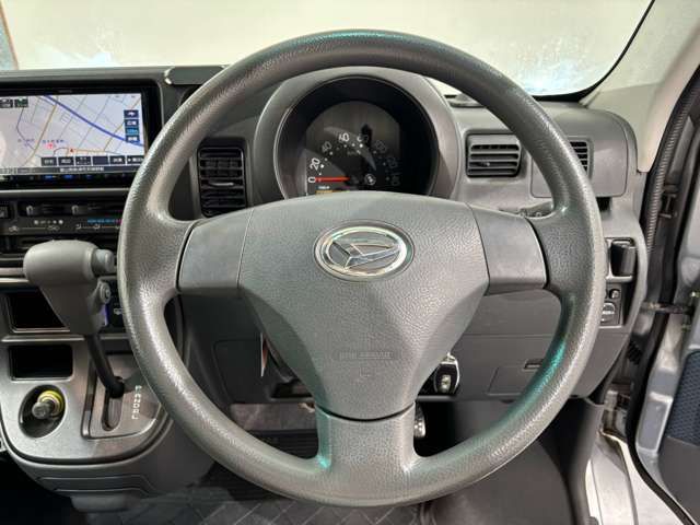 DAIHATSU HIJET CARGO 4WD 2012