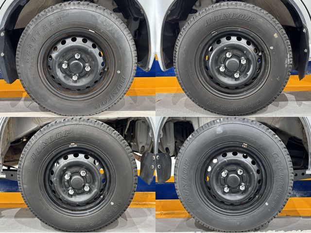 DAIHATSU HIJET CARGO 4WD 2012