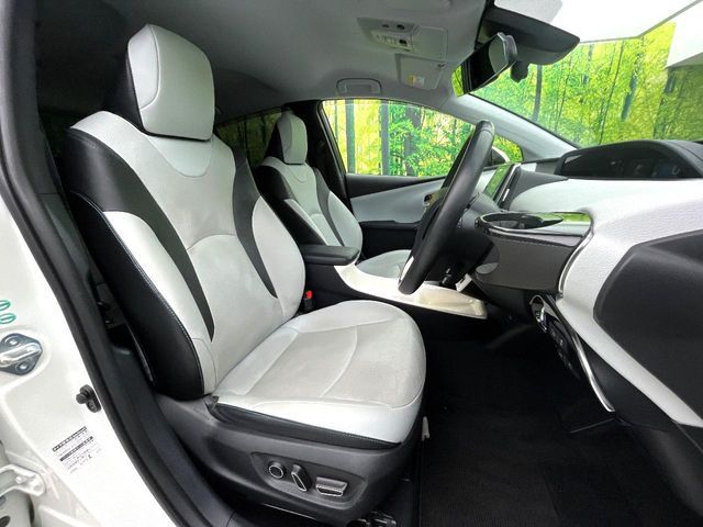 TOYOTA PRIUS PHV 2017