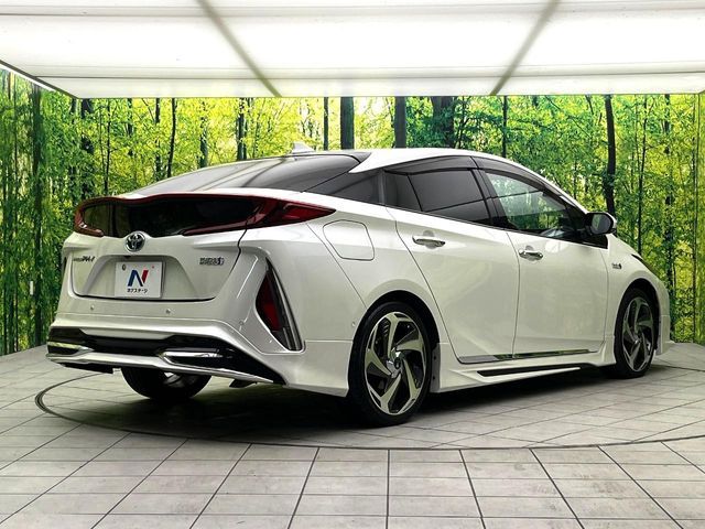 TOYOTA PRIUS PHV 2017