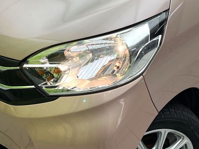 MITSUBISHI eK SPACE 2016