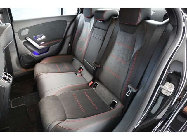 MERCEDES BENZ MERCEDES BENZ A class sedan 2024