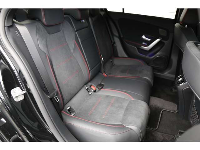 MERCEDES BENZ MERCEDES BENZ A class sedan 2024