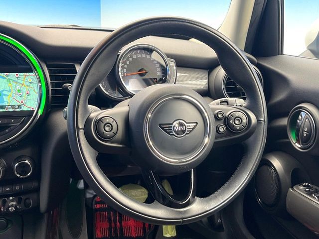 BMW MINI COOPER 5DOOR 2018