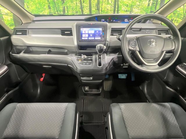 HONDA FREED plus 4WD 2016