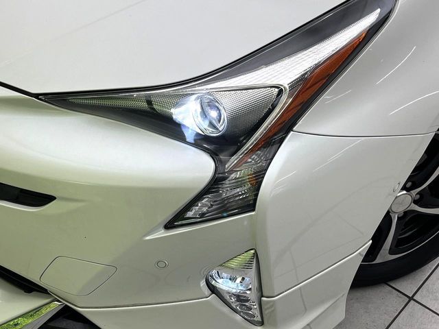 TOYOTA PRIUS 2017
