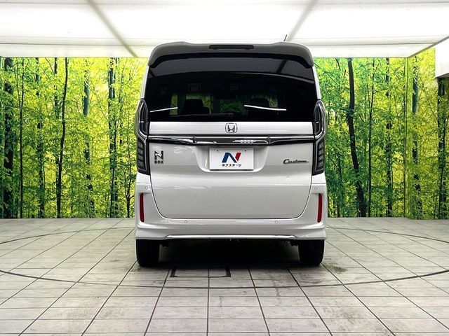 HONDA N BOX CUSTOM 2021