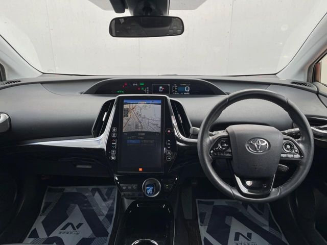 TOYOTA PRIUS PHV 2018