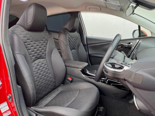 TOYOTA PRIUS PHV 2018