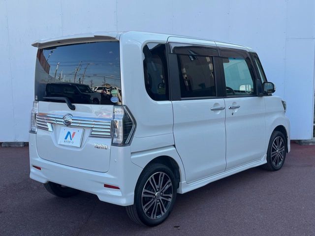 DAIHATSU TANTO CUSTOM 2017