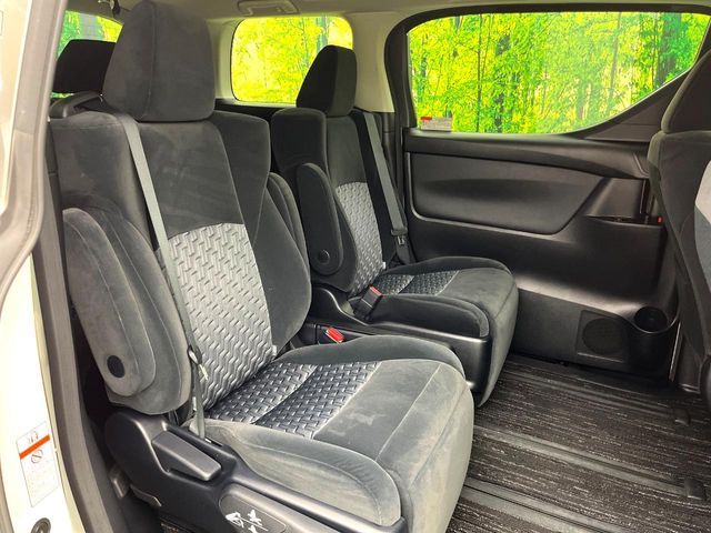 TOYOTA VELLFIRE 2015