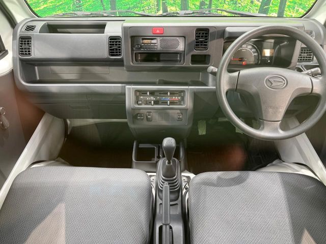 DAIHATSU HIJET truck 4WD 2016