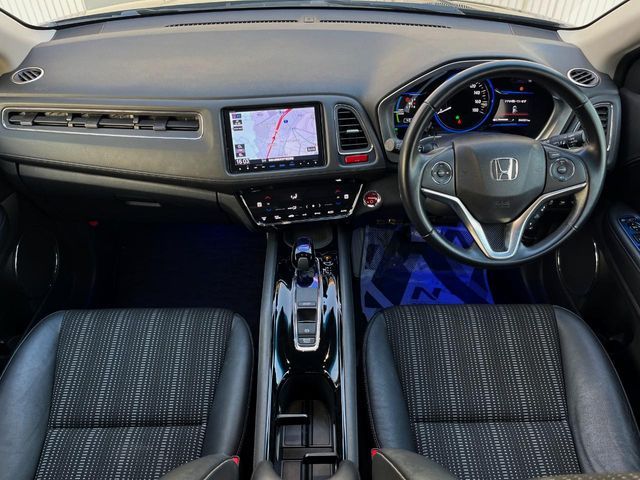 HONDA VEZEL HYBRID 2015