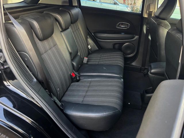 HONDA VEZEL HYBRID 2015