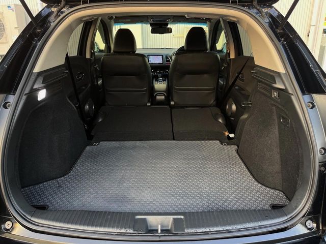 HONDA VEZEL HYBRID 2015