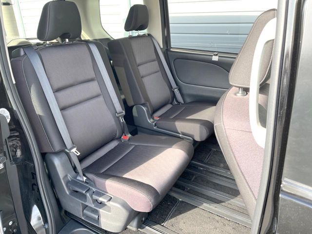 NISSAN SERENA  S-HYBRID 2018