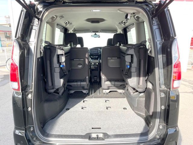 NISSAN SERENA  S-HYBRID 2018