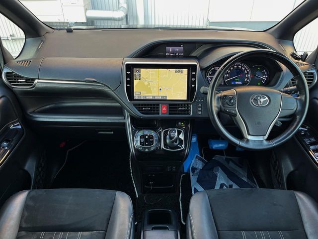 TOYOTA ESQUIRE HYBRID 2019