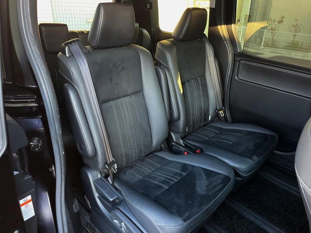 TOYOTA ESQUIRE HYBRID 2019