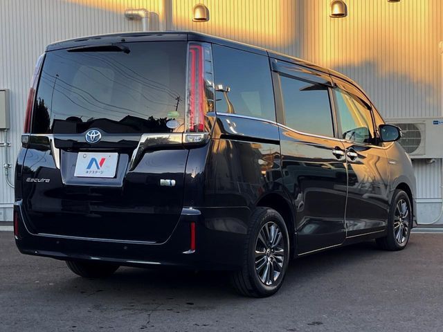 TOYOTA ESQUIRE HYBRID 2019