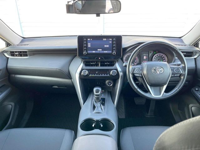 TOYOTA HARRIER 2WD 2022