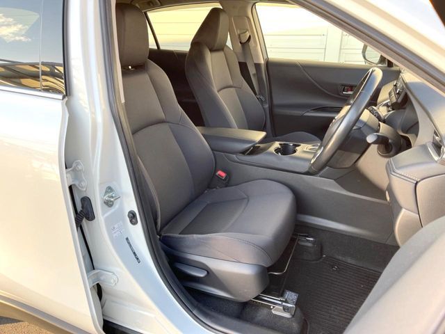 TOYOTA HARRIER 2WD 2022