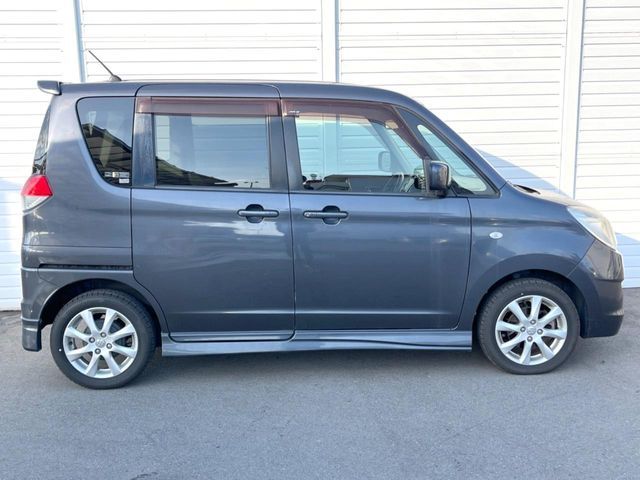 SUZUKI SOLIO 2013