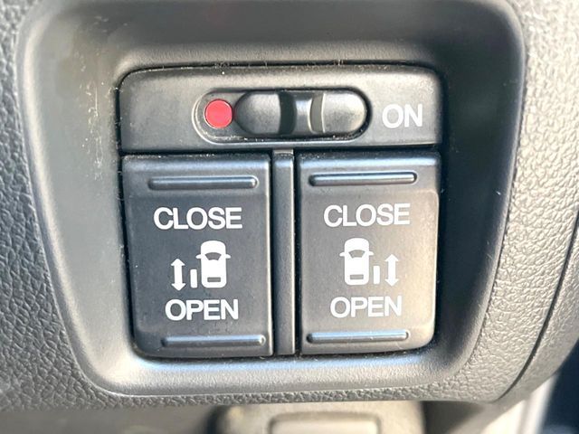 HONDA N BOX CUSTOM 2017