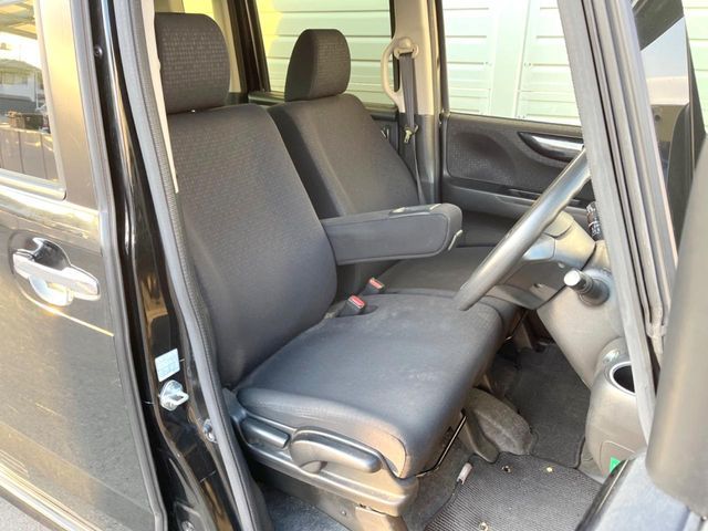 HONDA N BOX CUSTOM 2017