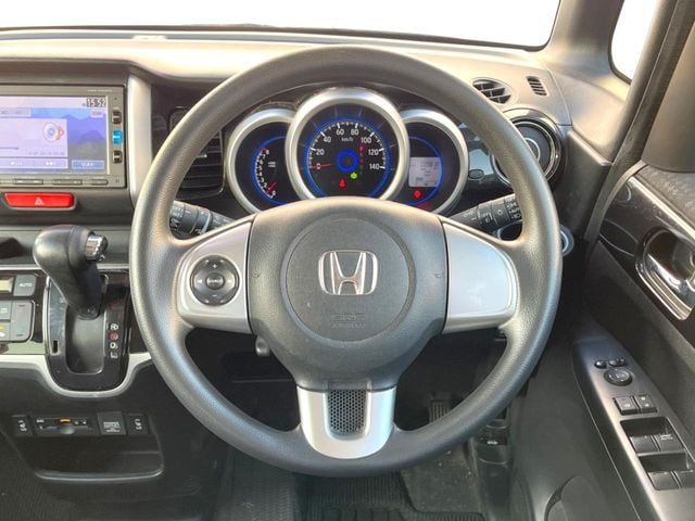 HONDA N BOX CUSTOM 2017