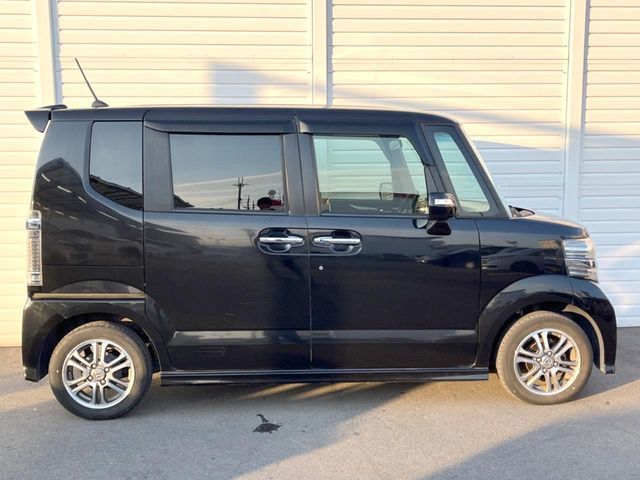 HONDA N BOX CUSTOM 2017