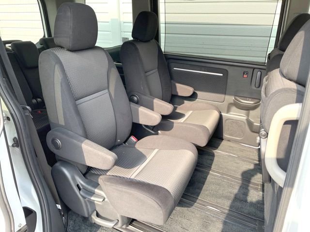 HONDA STEPWAGON SPADA 2015