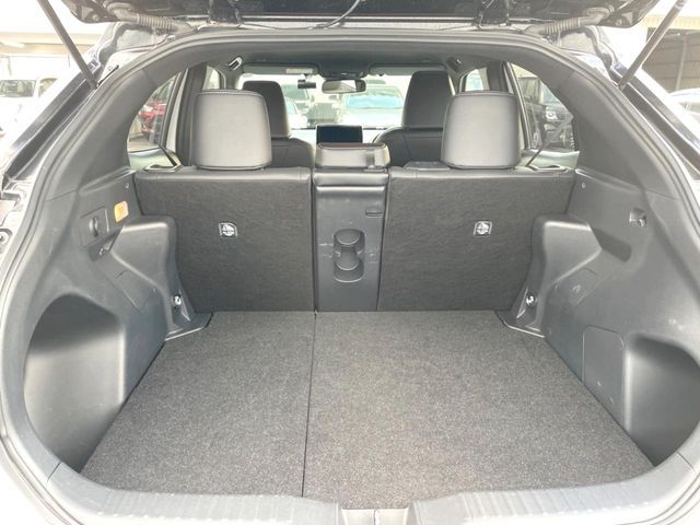 TOYOTA YARIS CROSS HYBRID 2025