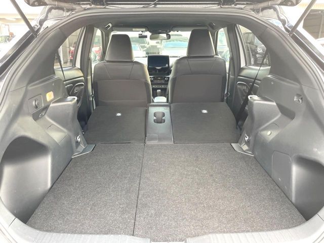 TOYOTA YARIS CROSS HYBRID 2025