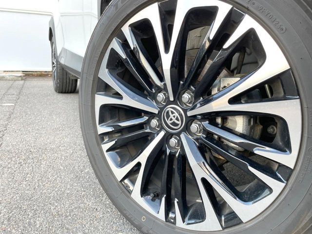 TOYOTA YARIS CROSS HYBRID 2025