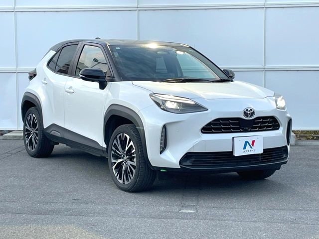 TOYOTA YARIS CROSS HYBRID 2025