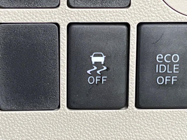 DAIHATSU TANTO 4WD 2015