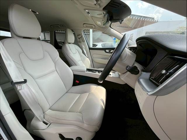 VOLVO VOLVO XC60 2020