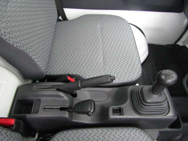 MITSUBISHI MINICAB truck 4WD 2020