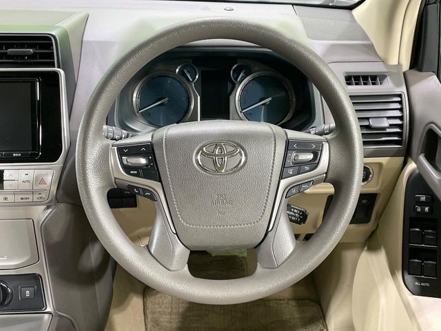 TOYOTA LANDCRUISER PRADO 2018